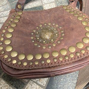 PATRICIA NASH brown studded shoulder bag. Italian Leather.